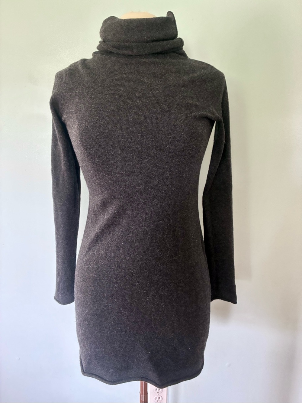 Aqua 100% Cashmere Turtleneck Mini Sweater Dress